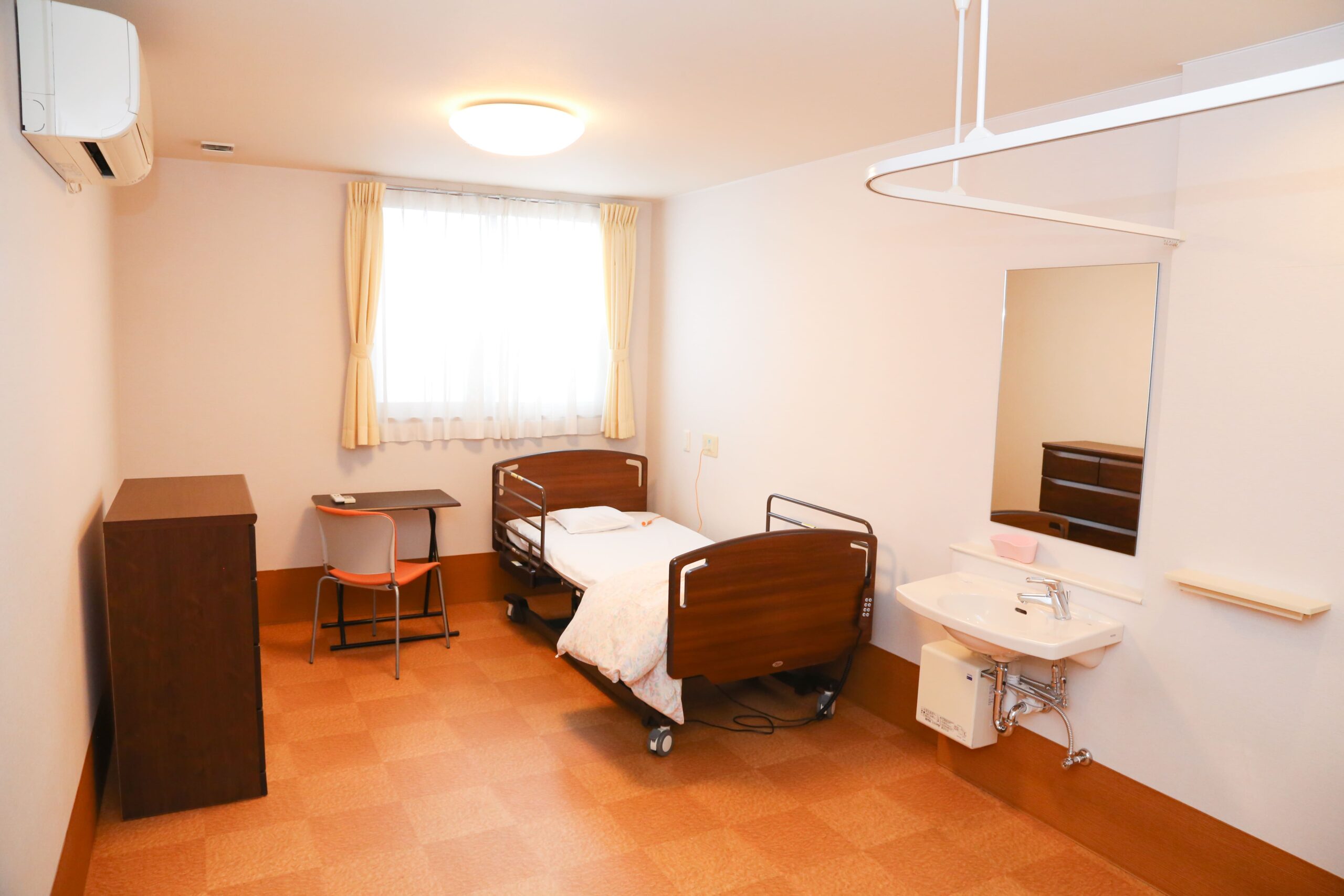 各お部屋は、安らぎとプライバシーを重視した設計になっています。