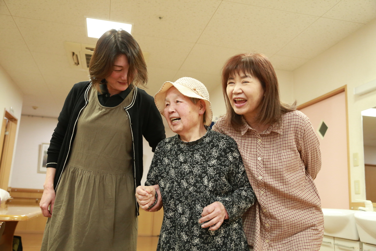 専門知識と豊かな経験を持つスタッフが、一人ひとりのご利用者様に寄り添ったサポートを提供します。